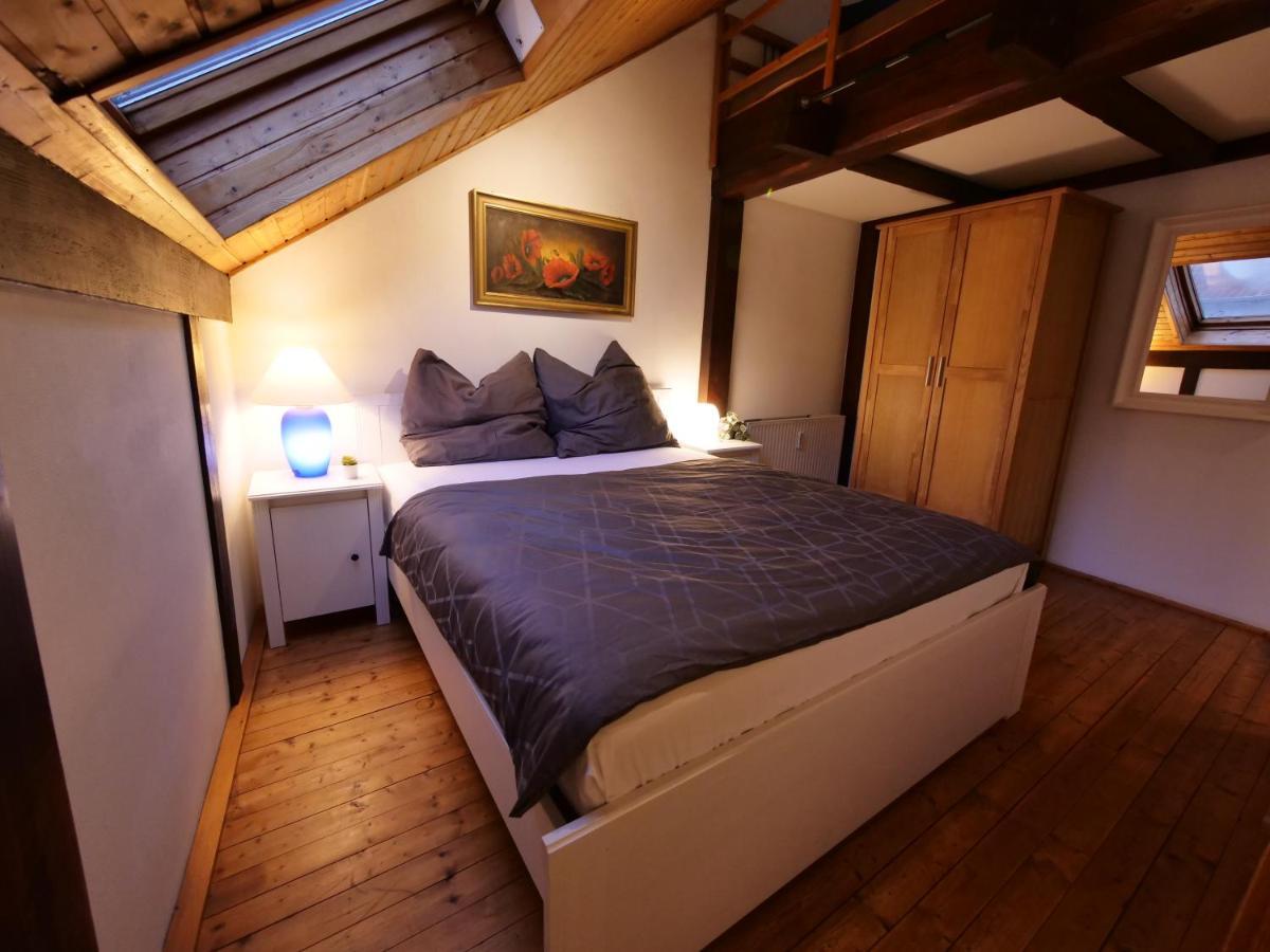 Fachwerkhaus In Ruhiger Altstadt By Rabe - Free Netflix & Eigene Terrasse Карлсруе Екстериор снимка