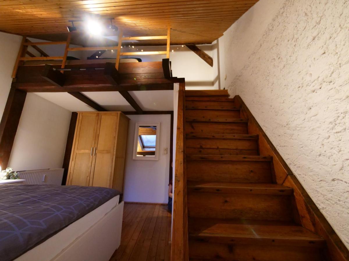 Fachwerkhaus In Ruhiger Altstadt By Rabe - Free Netflix & Eigene Terrasse Карлсруе Екстериор снимка