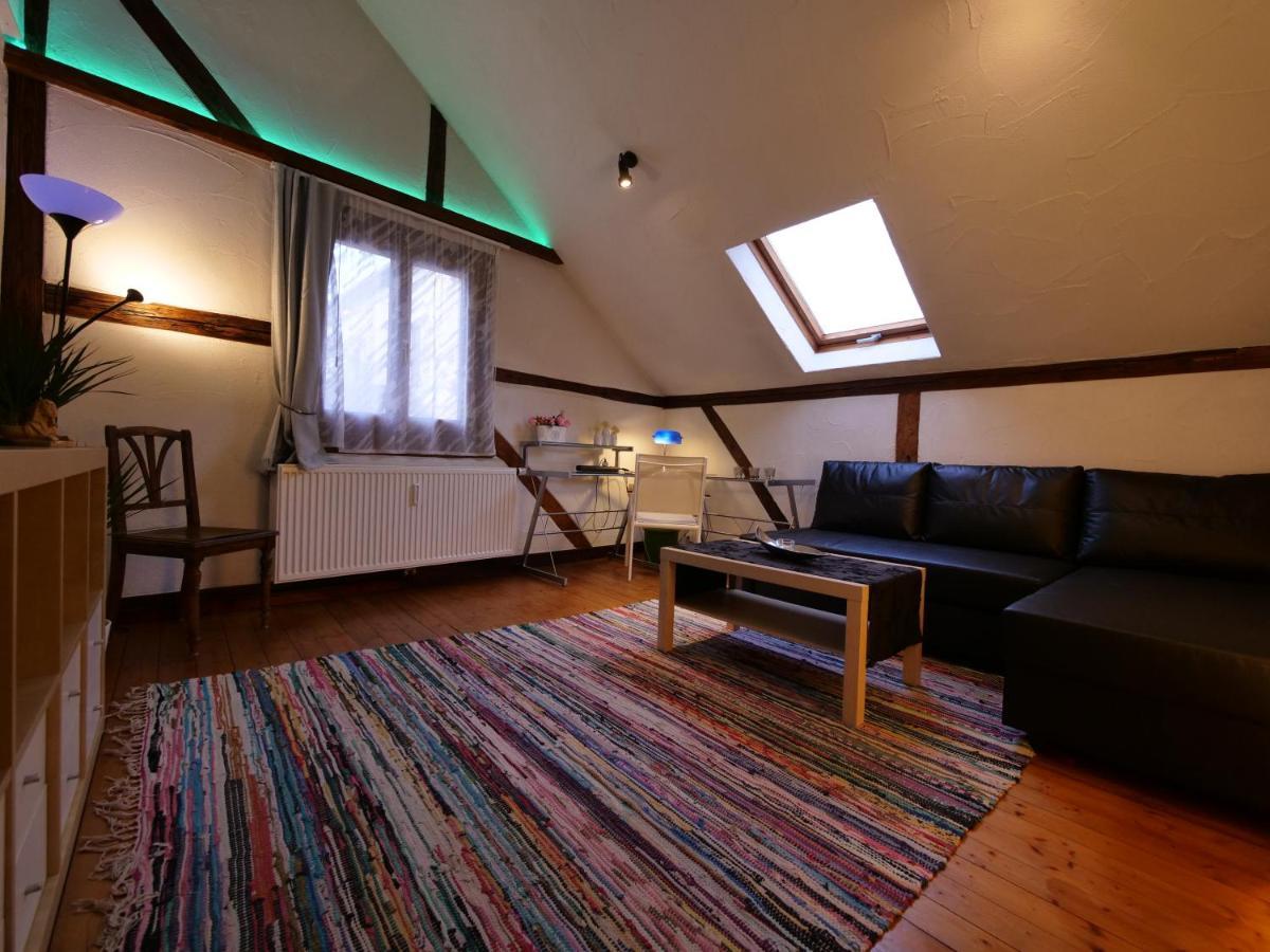 Fachwerkhaus In Ruhiger Altstadt By Rabe - Free Netflix & Eigene Terrasse Карлсруе Екстериор снимка