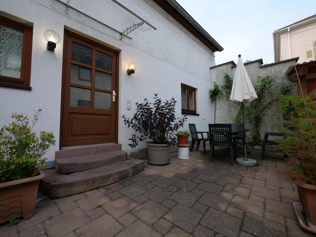 Fachwerkhaus In Ruhiger Altstadt By Rabe - Free Netflix & Eigene Terrasse Карлсруе Екстериор снимка